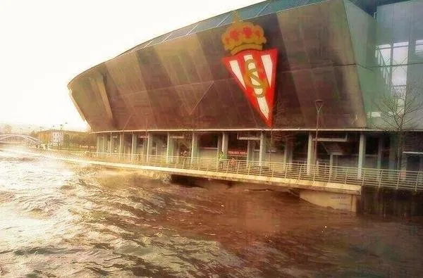 Photo : Gijon sous les eaux