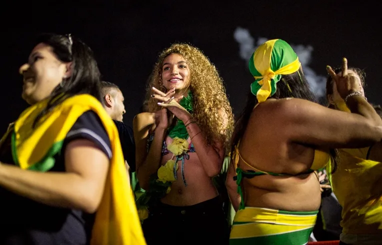 D-Day à Rio, de Copacabana à la favela Chapéu Mangueira