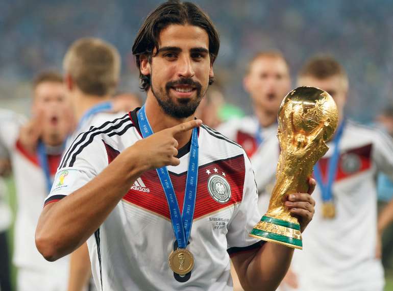 Khedira ou Godín pour le Bayern ?