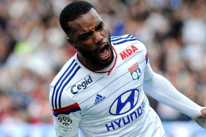 Lacazette puissance 3