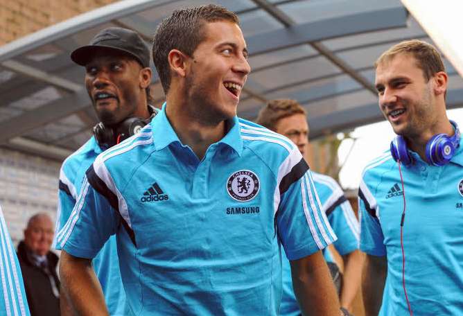 Hazard ne pense pas être l&rsquo;un des cinq meilleurs