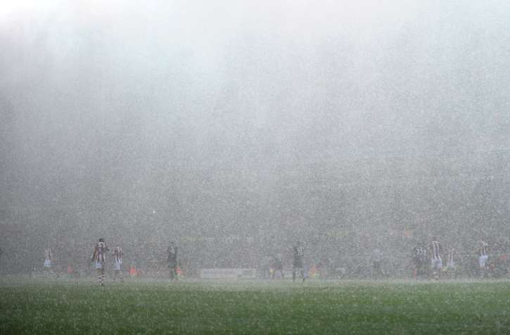 Top 10 : Foot et catastrophes naturelles