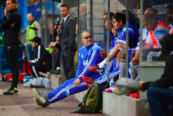 Pourquoi Bielsa fait-il aussi peu tourner ?