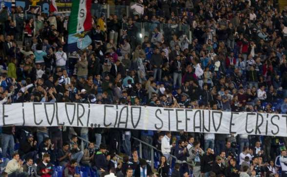 Les tifosi de la Lazio solidaires