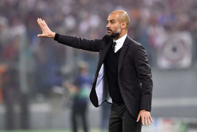 Guardiola s&rsquo;énerve sur une arbitre