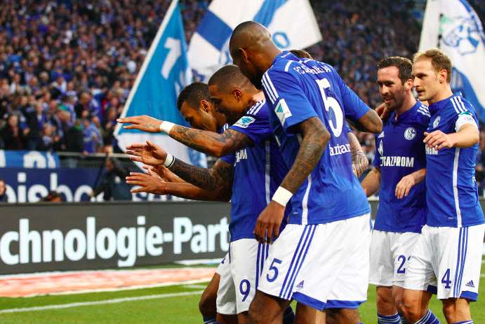 Schalke chasse Wolfsburg