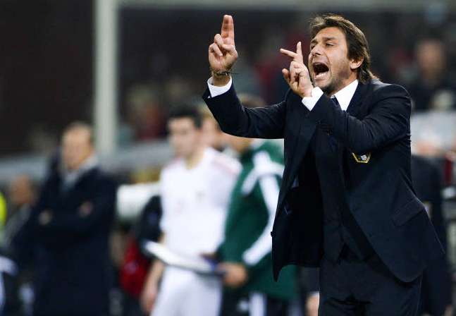 Paris chauffe Antonio Conte