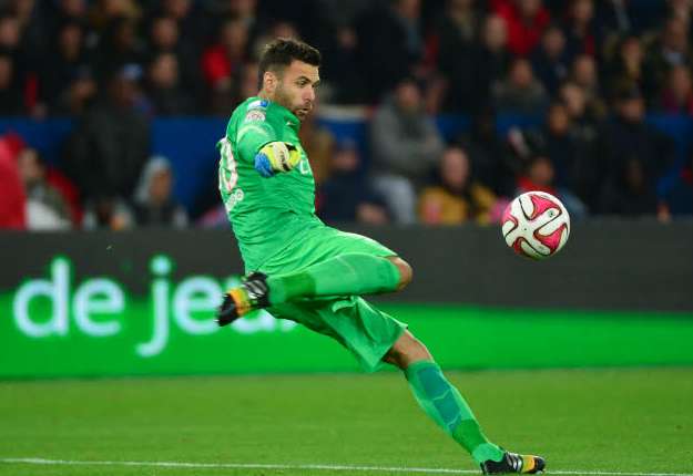 Vol à la portière pour Sirigu