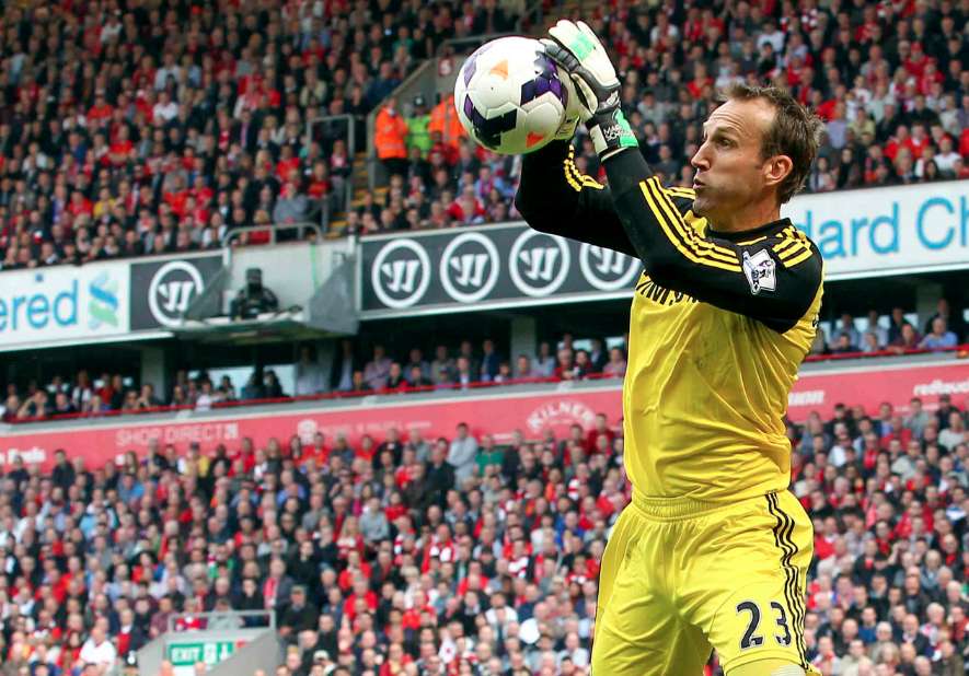 Mark Schwarzer quitte Chelsea pour Leicester