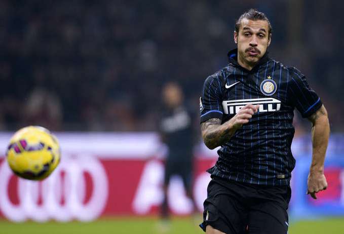 Osvaldo en veut à Icardi