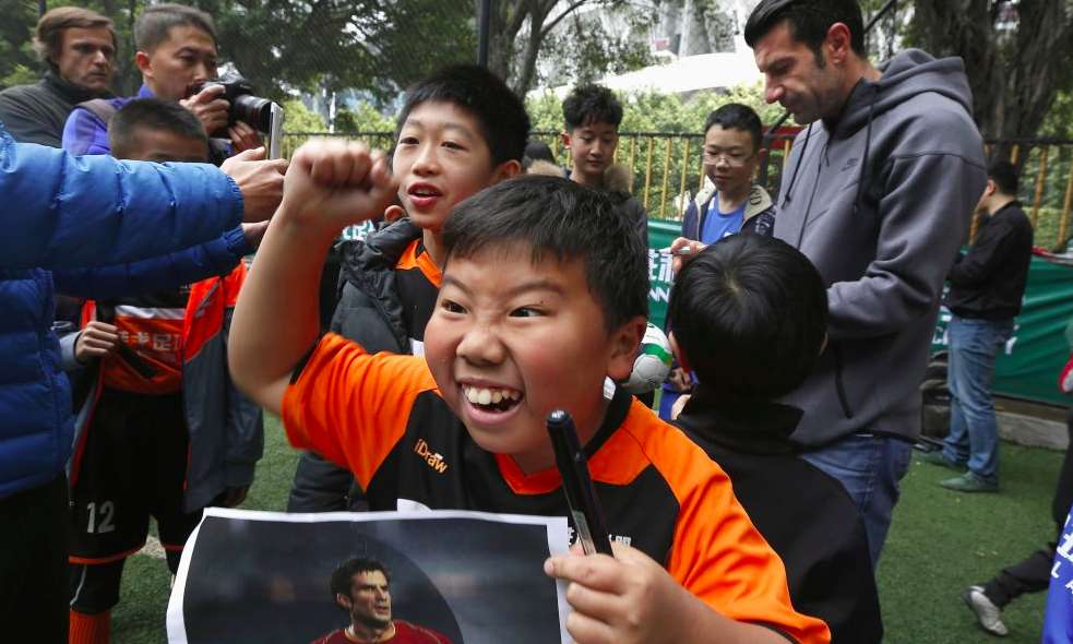 Figo démarre sa campagne en Chine