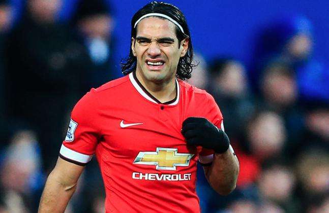 &#8203;Forlán défend Falcao