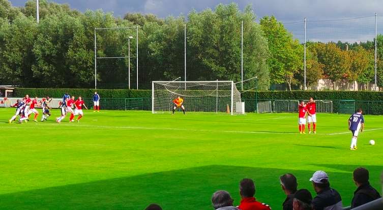 Nœux-les-Mines &#8211; FC Loon Plage : sortie de cul de sac