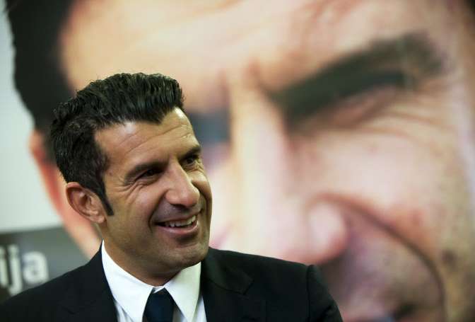 Figo candidat à la présidence de la FIFA