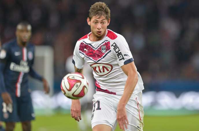 Emiliano Sala signe à Caen