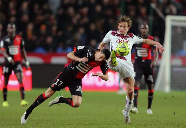 Caen sur la voie Féret, Bastia dans le bon wagon