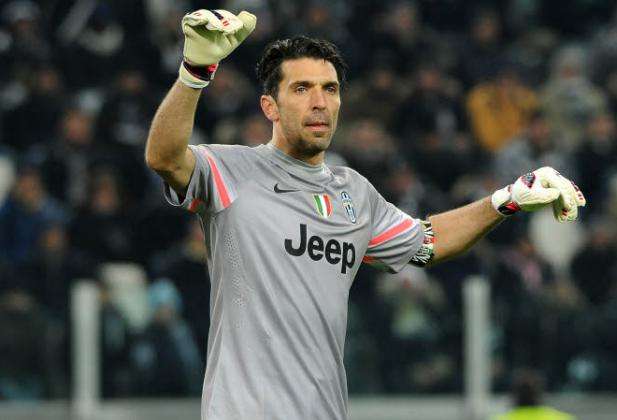 Buffon et Reus se chamaillent