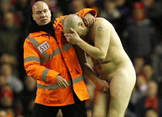 Le streaker de Liverpool est un héros de guerre