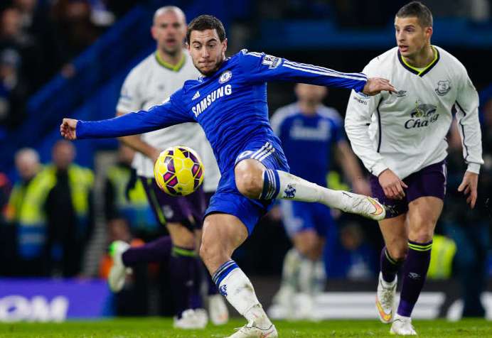 Hazard aime Azpilicueta