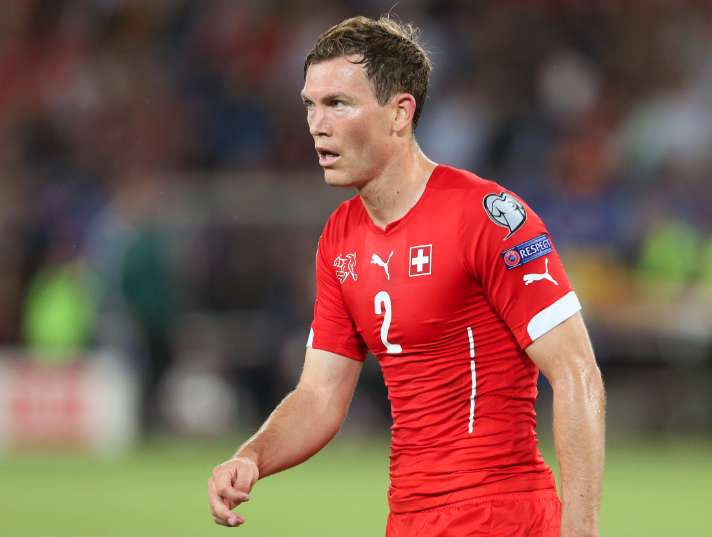 Lichtsteiner soutenu par ses coéquipiers