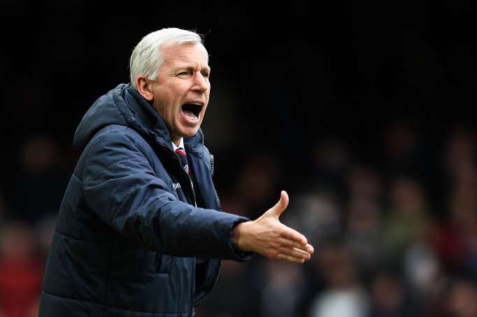 Pardew en colère après la simulation de son joueur