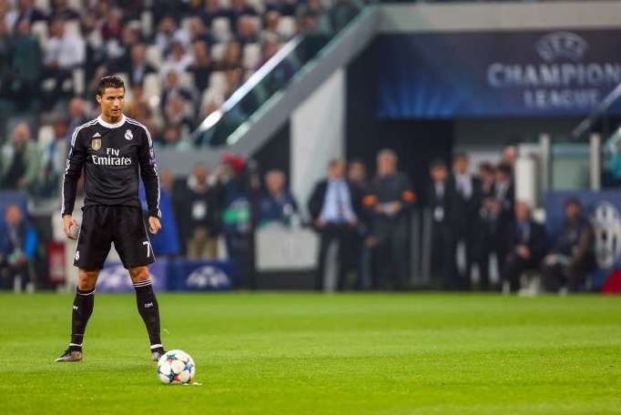 CR7 : 7 millions pour le Népal