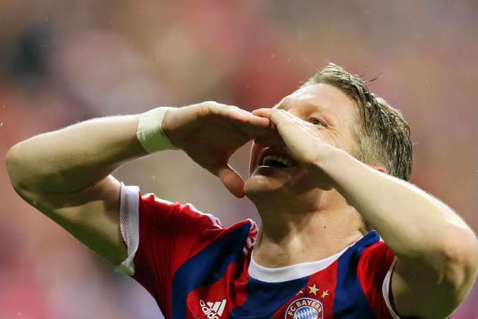 Le Bayern et MU officialisent le transfert de Schweini