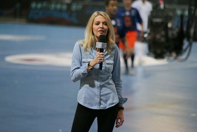 Médias : Carine Galli reprend 100% Foot sur W9