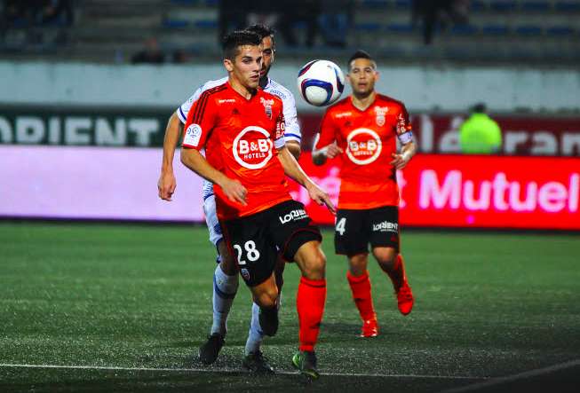 Lorient corrige Troyes, Montpellier au buzzer