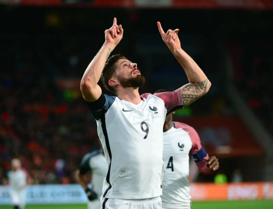 Giroud : «<span style="font-size:50%">&nbsp;</span>Fier de pouvoir rendre hommage à Cruyff<span style="font-size:50%">&nbsp;</span>»