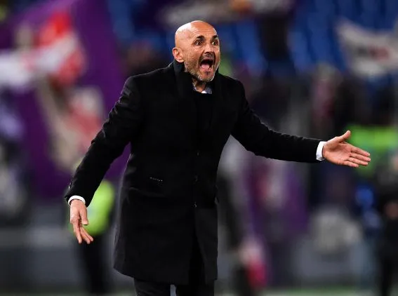 Spalletti : «<span style="font-size:50%">&nbsp;</span>En tant que passionné, je ferais jouer Totti<span style="font-size:50%">&nbsp;</span>»