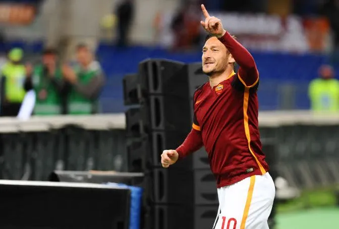 Boniek : «<span style="font-size:50%">&nbsp;</span>Avec 1% du talent de Totti, certains auraient déjà perdu la tête<span style="font-size:50%">&nbsp;</span>»