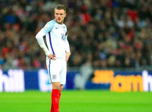 Hodgson défend Vardy