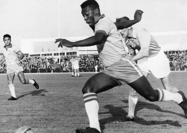 Pelé : «<span style="font-size:50%">&nbsp;</span>J’aurais pu aller au Real ou au Napoli<span style="font-size:50%">&nbsp;</span>»