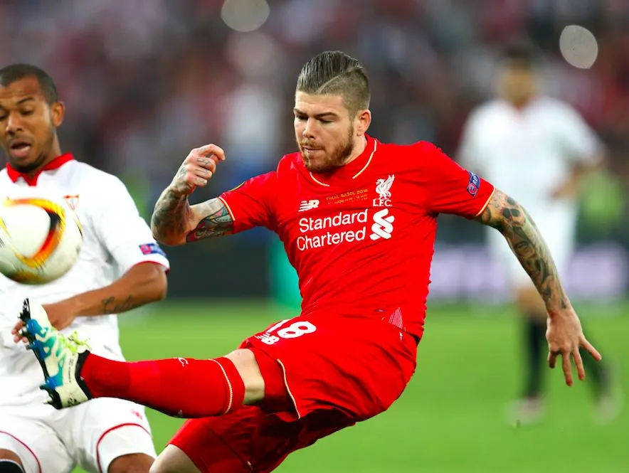 Moreno se fait démonter par les légendes de Liverpool