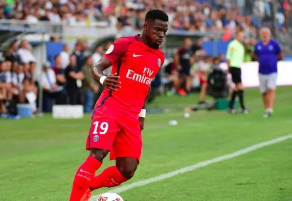 Aurier félicite Marquinhos à sa manière