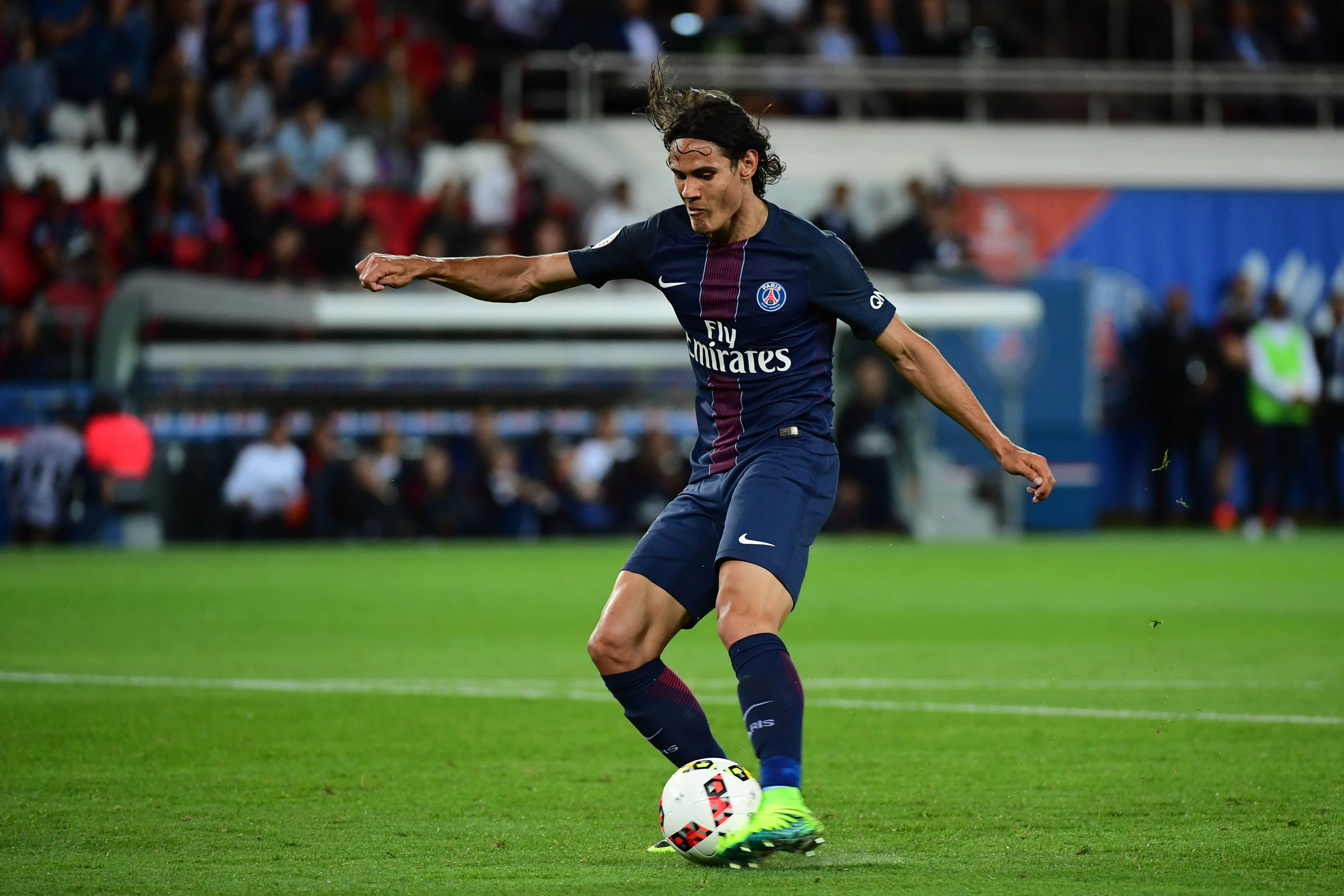 Naples prie pour un retour de Cavani