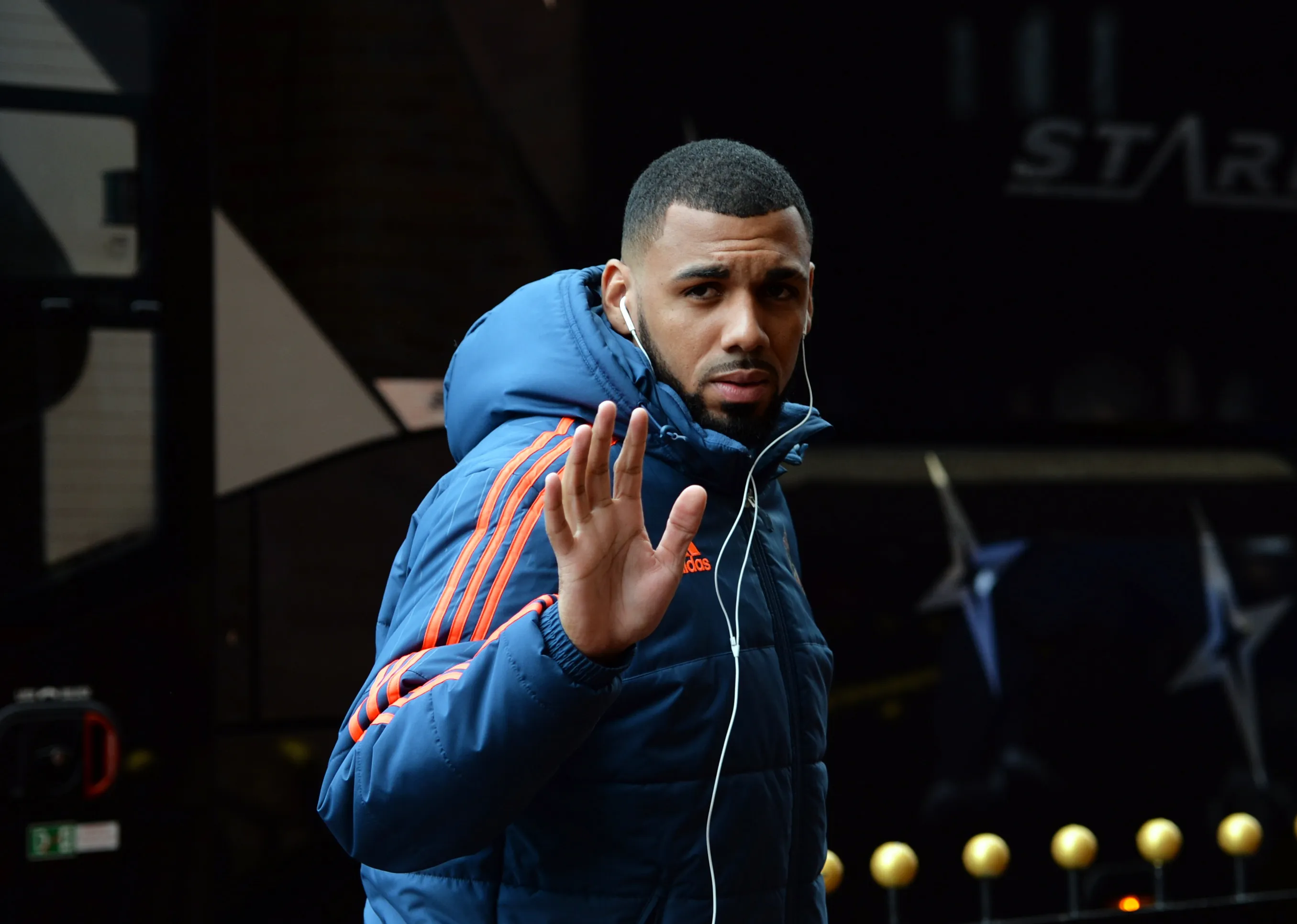 M&rsquo;Vila a le cœur brisé