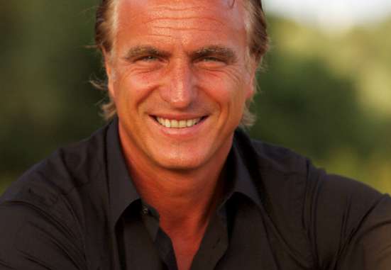 David Ginola: «<span style="font-size:50%">&nbsp;</span>C&rsquo;est une bonne manière d&rsquo;éviter les disputes !<span style="font-size:50%">&nbsp;</span>»