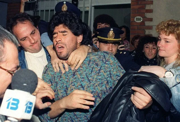 Le premier jour de la chute de Diego Maradona