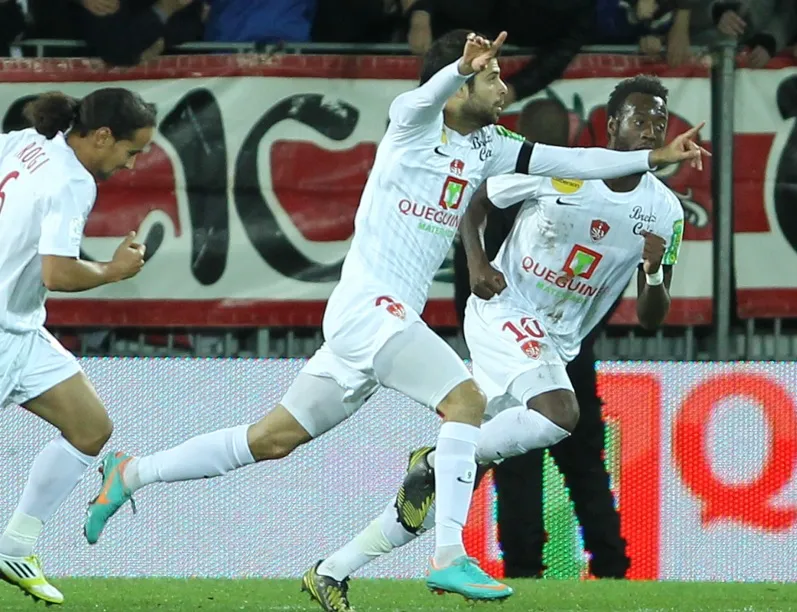 Brest s’offre le derby