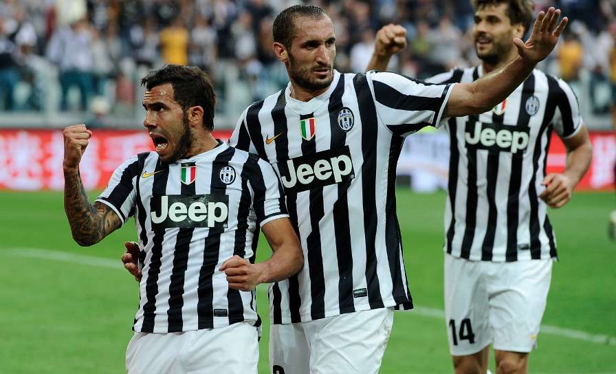 La Juve cartonne, Naples abat une Fiorentina furax