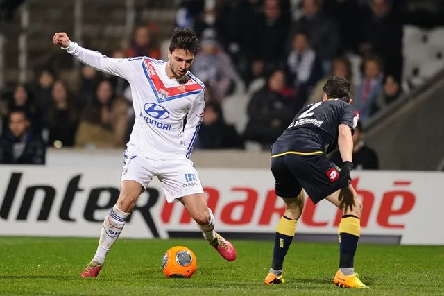 Lyon assure, Toulouse s&rsquo;offre le derby