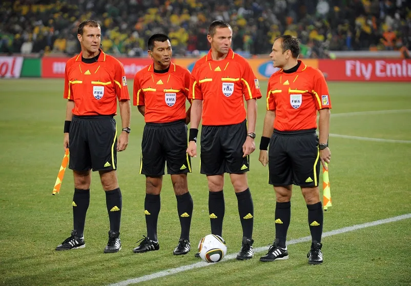 Les arbitres français sont-ils vraiment nuls ?