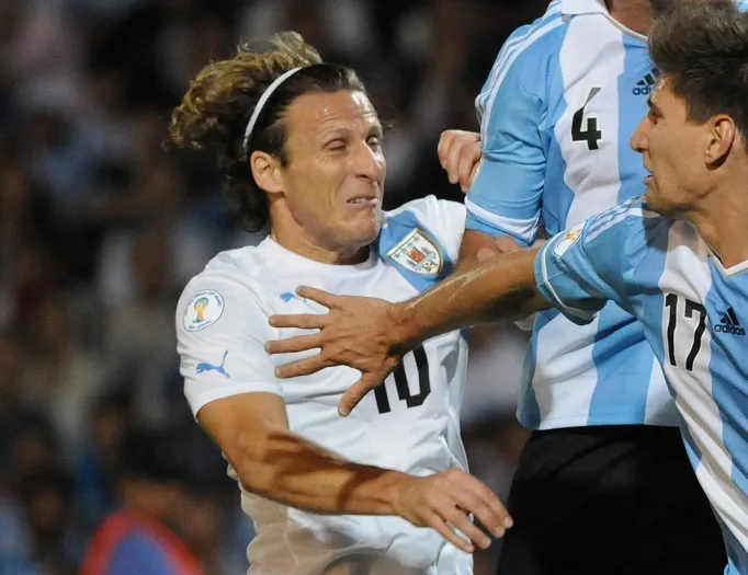 Forlan entraîne l’Uruguay dans sa chute