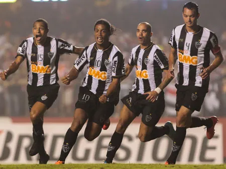 Libertadores : Première pour Mineiro et Ronaldinho