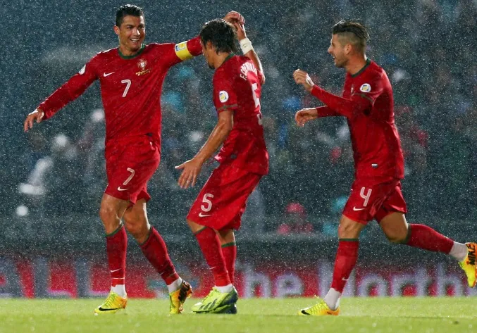 Cristiano joue les Zorro, l&rsquo;Angleterre se replace