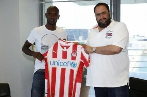 Officiel : Abidal à l&rsquo;Olympiakos