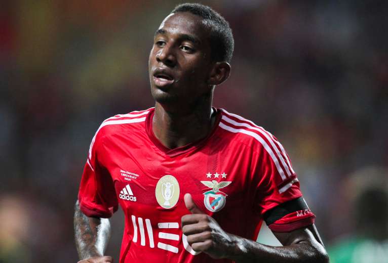 Talisca, à fond la caisse