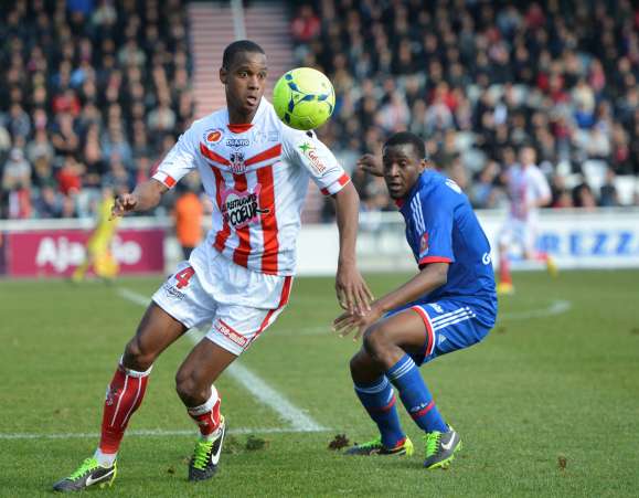 Ricardo Faty, la tête la première